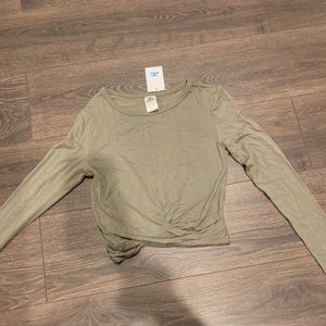 New with tags! Green Long sleeve crop top!